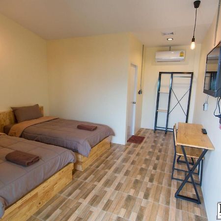 Bed Box Hotel Nakhon Ratchasima Bagian luar foto